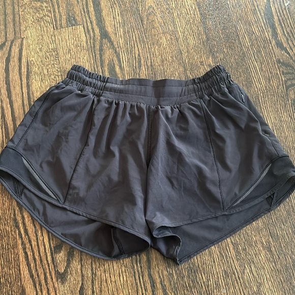 lululemon Athletic Shorts - Picture 2 of 4